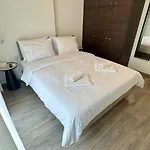 Icon Apartments