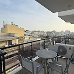 Icon Apartments