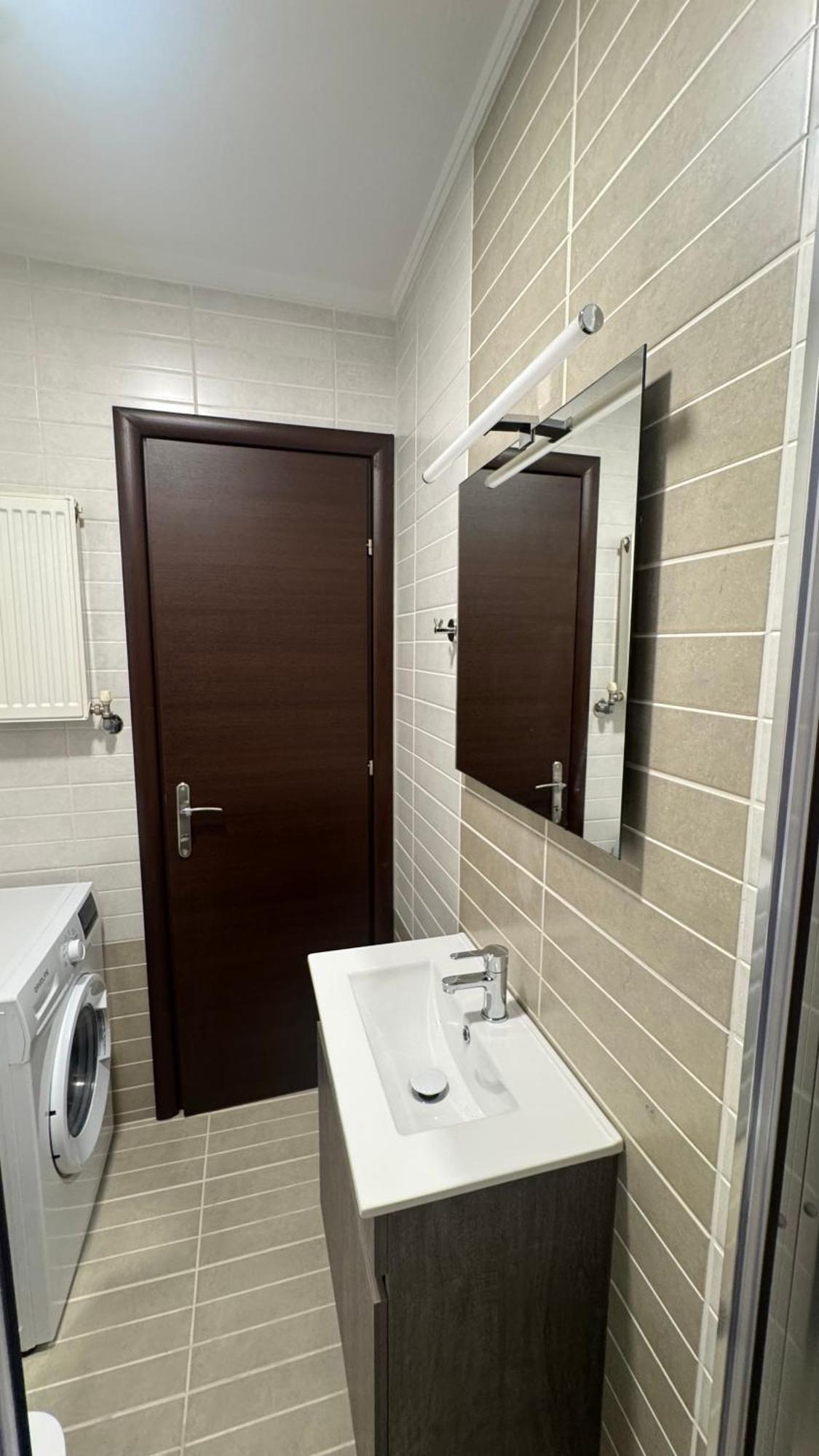 Icon Apartment *