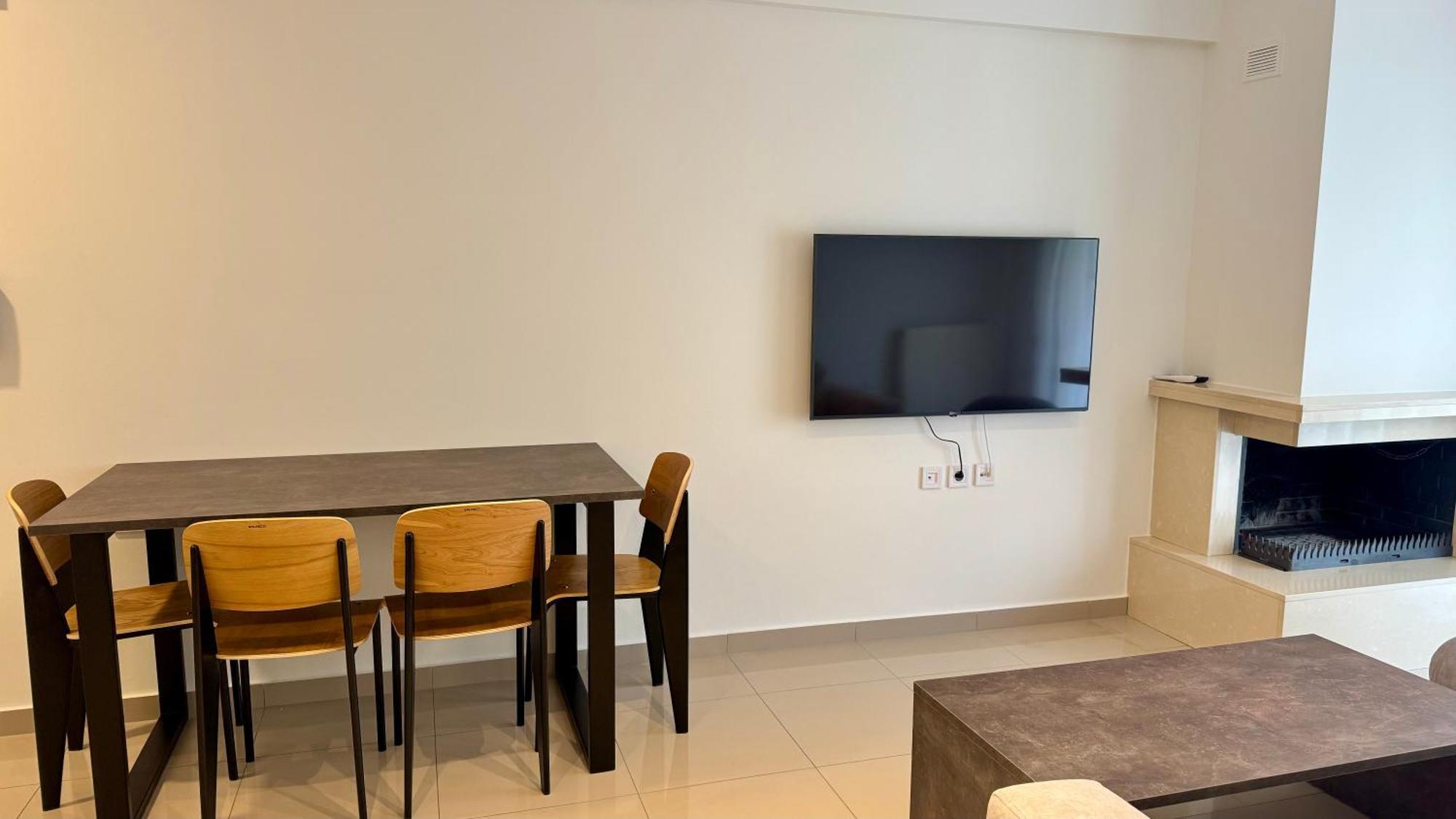 Icon Apartment *